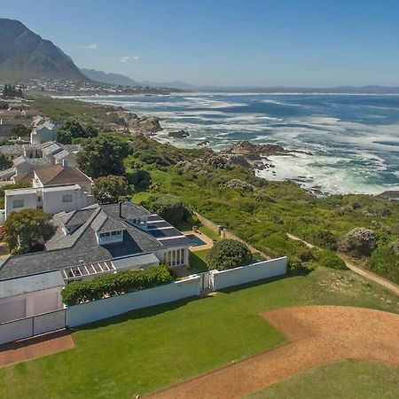 Wild Waters At Kraal Rock On The Cliffs In Hermanus Villa Exterior photo